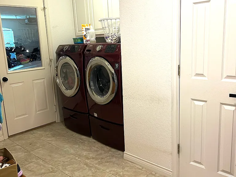 8906 Ellerslie Cir — Photo 24