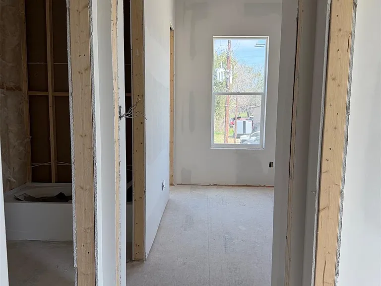 1120 Miller Rd — Photo 6