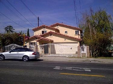 2nd image of 313 S 3rd Ave
