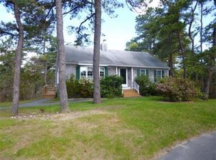 9 Shadbush Cir, Mashpee, MA 02649