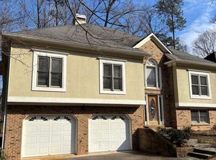 209 Tennis Court Ln NW, Kennesaw, GA