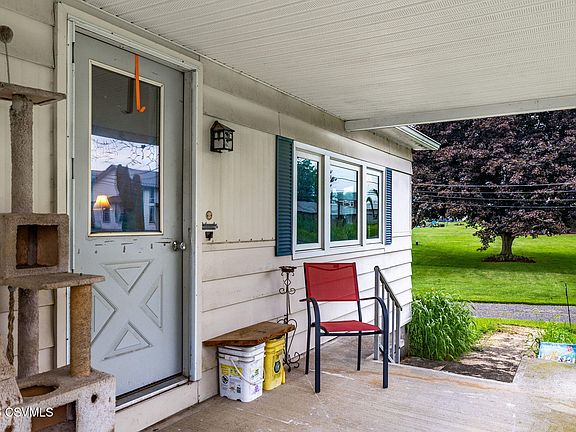5th image of 63 Strick Rd