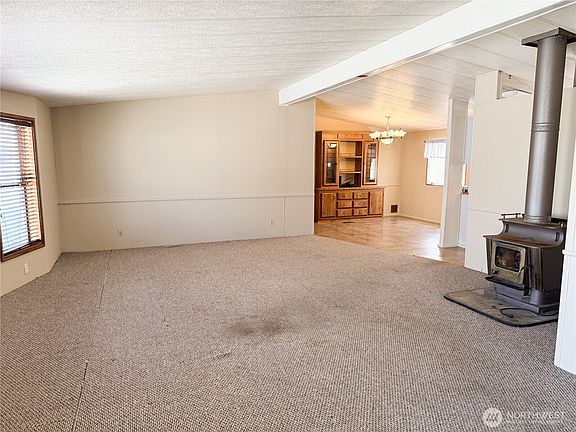 5th image of 1701 E Burr Avenue #35