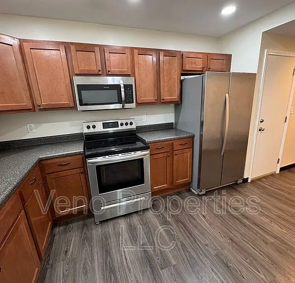 219 Spring Ave #1 — Photo 3