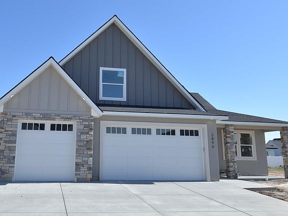 2nd image of 2896 Sun Mountain Dr