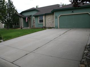 10325 Mountain Dew Cir, Reno, NV 89523