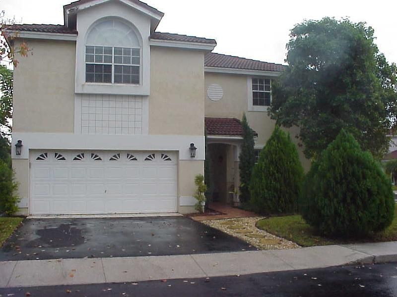 1st image of 1402 NW 129th Ter