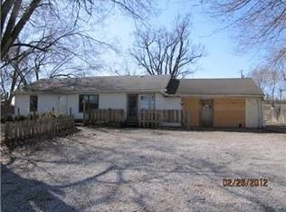 8930 Lexington Ave, De Soto, KS 66018