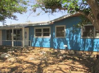 908 NE 1st Pl, Andrews, TX 79714