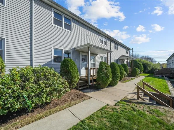 205 Main St #A3, Cranston, RI 02921