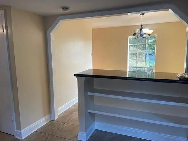 5801 Albany Ct — Photo 8