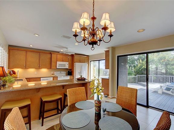 5th image of 152 Linkside Dr