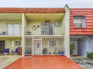 810 W 80th Pl, Hialeah, FL 33014