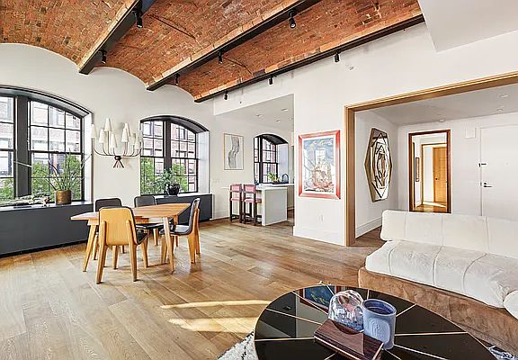 4th image of 36 Bleecker St APT 5B