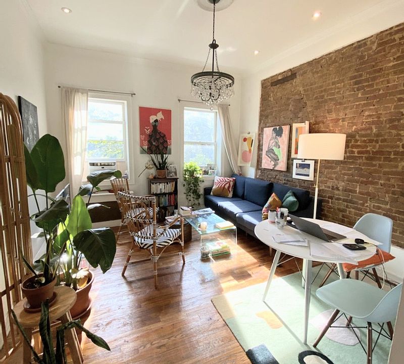 2nd image of 54 S Oxford St #3R