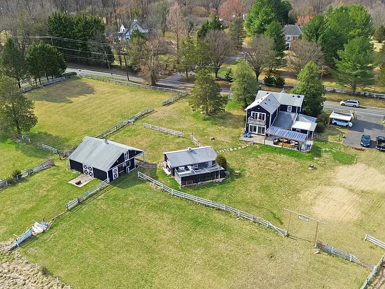 11641 Glen Rd — Photo 48