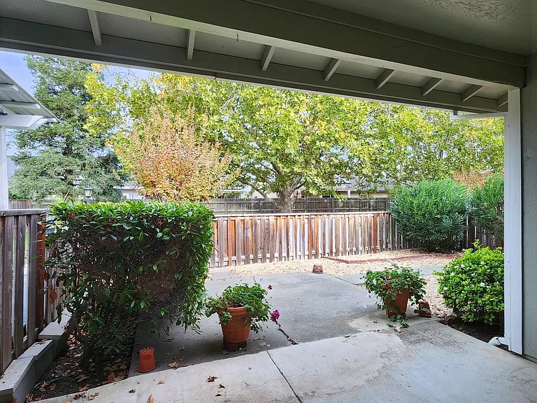 167 Bryce Way — Photo 10