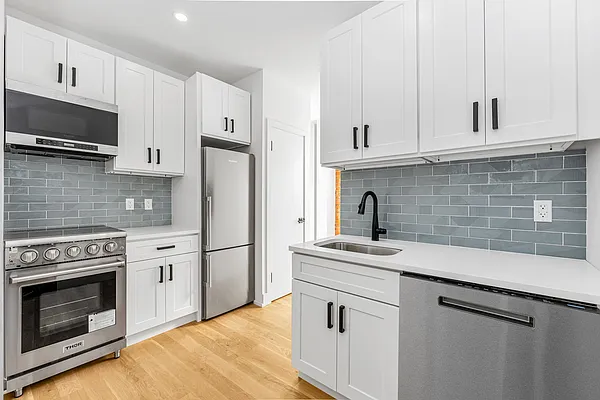 Rented by REAL New York | media 1