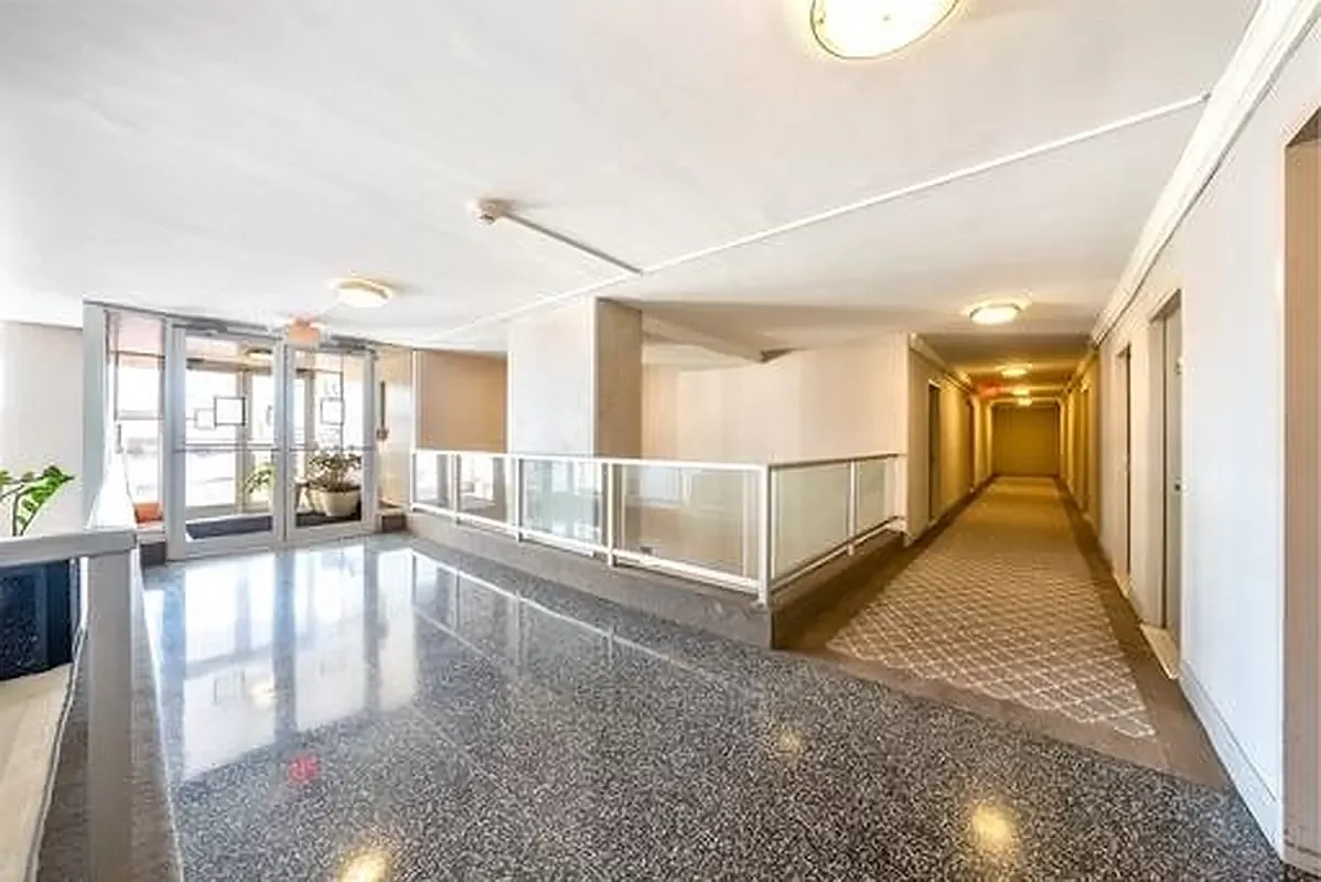 2 bed, 1211 sqft, $2,995 — Photo 4