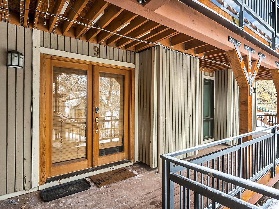 1st image of 470 Woodside Ave #7