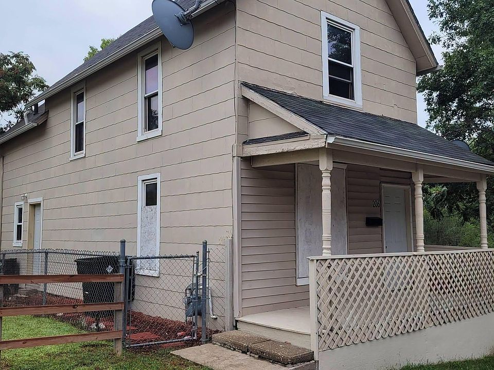 1st image of 206 14th St