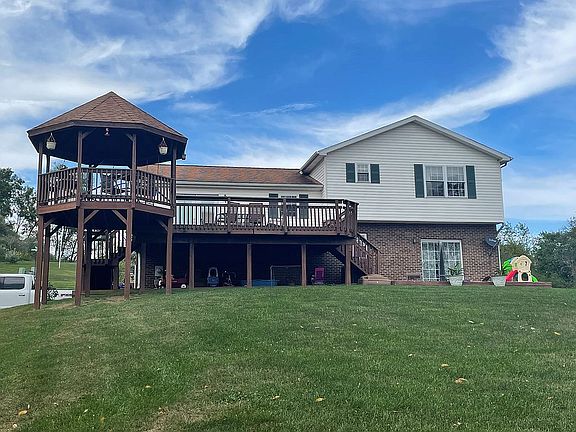 2nd image of 92 Vivian Ct