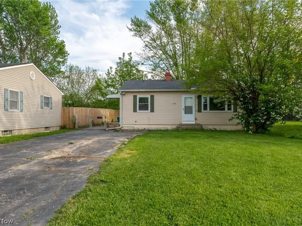 2610 G St, Lorain, OH 44052