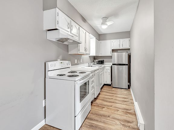 5th image of 155 Short Beach Road #209