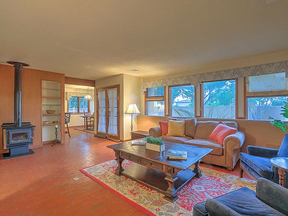 5th image of 6005 Tally Ho Ave NW