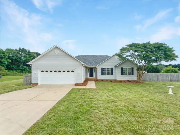 384 Cress School Rd, Salisbury, NC 28147