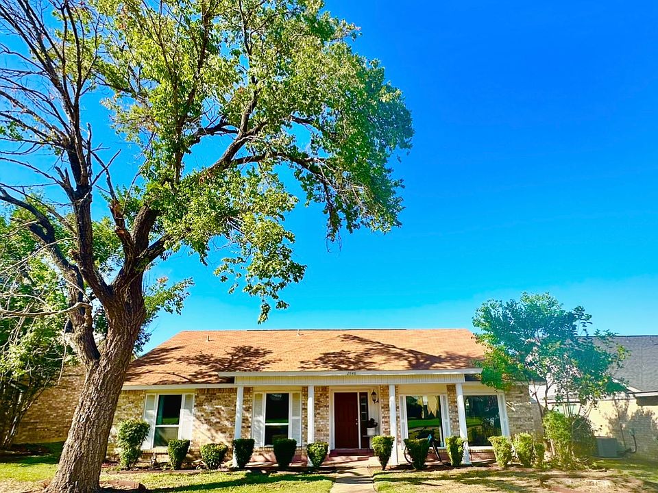 1st image of 2848 Oxford Ln