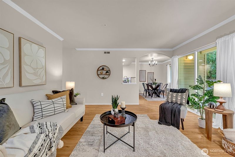 5th image of 25235 SE Klahanie Boulevard #N102