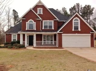 285 Creekside Cir, Hampton, GA 30228