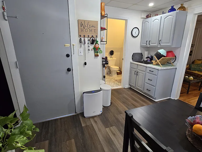 299 Maple St #3 — Photo 7