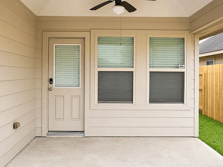 1415 Hardy Stone Dr — Photo 15