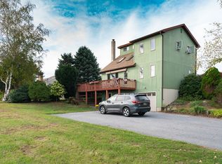 35 Lakeview Dr, Lehighton, PA 18235