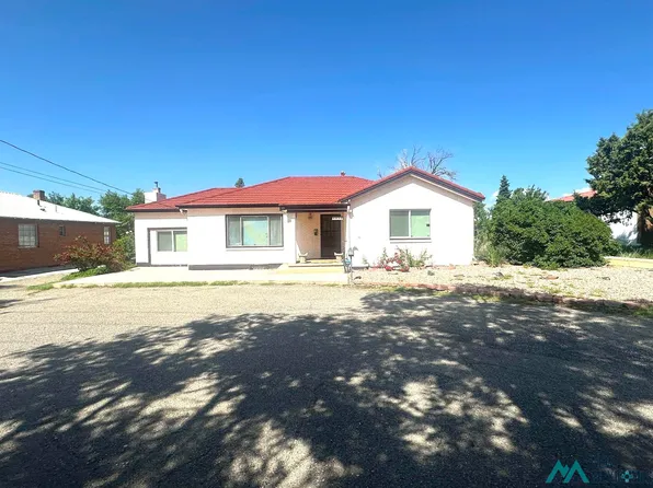 2037 7th St, Las Vegas, NM 87701