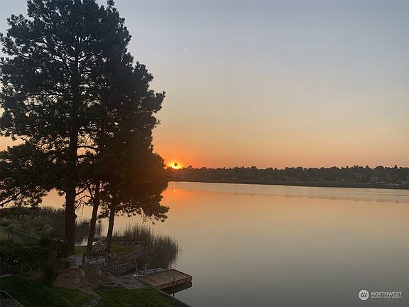 4th image of 1201 W Lakeside Drive