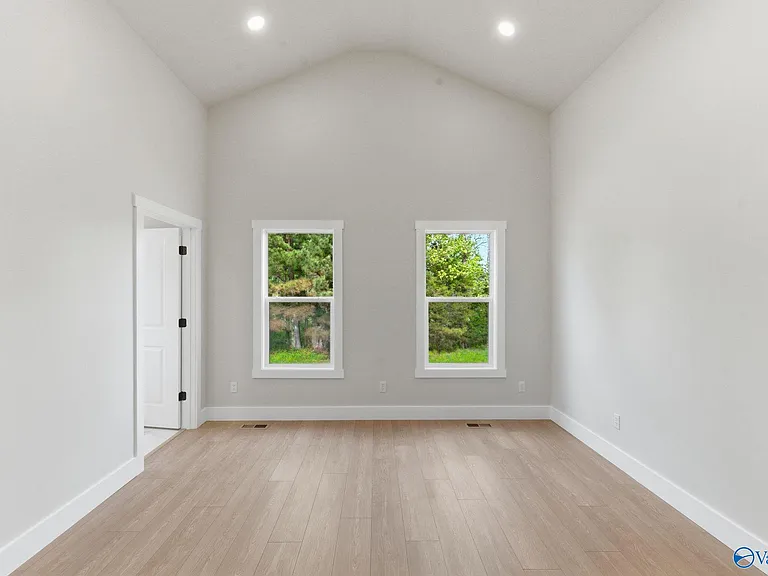2253 Old Union Rd — Photo 11