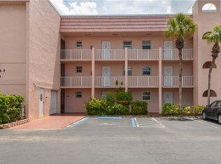 200 Turtle Lake CT #108, NAPLES, FL 34105