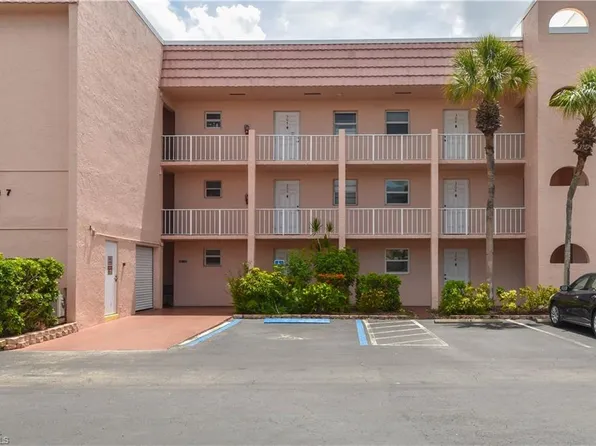 200 Turtle Lake CT #108, NAPLES, FL 34105