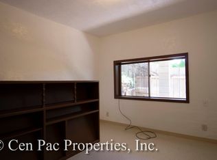 99-1130 Halawa Heights Rd, Aiea, HI 96701