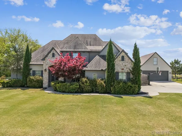 6690 E 525th Rd, Claremore, OK 74019