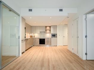 755 Harbourside Dr #526, North Vancouver, BC
