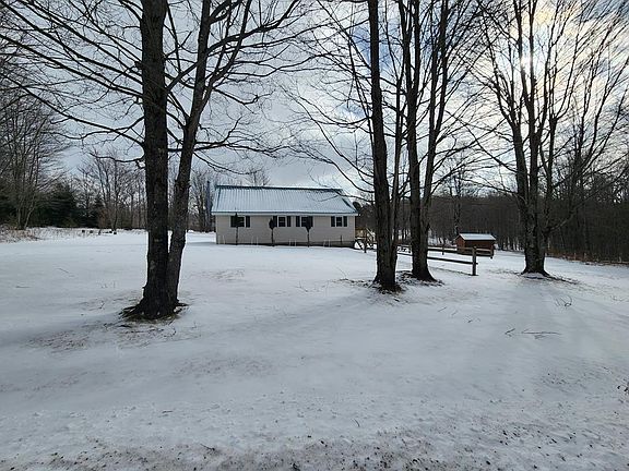 2nd image of 1354 White Knoll Rd