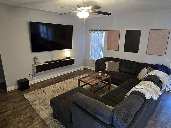 3rd image of 129 Downy Ct
