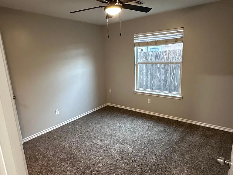 2310 Shady Pine Dr — Photo 21