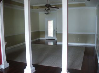 182 S Melody Dr, Jesup, GA 31545