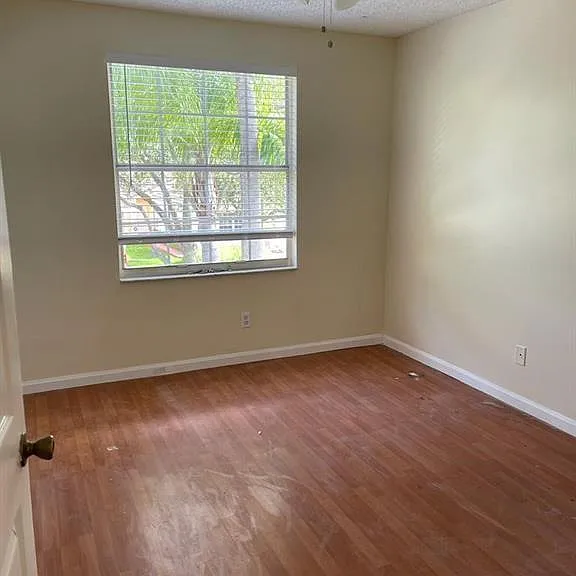 2348 SW 177th Ave — Photo 5