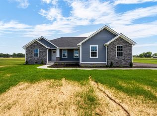 208 Greenbriar Ln, Smiths Grove, KY 42171